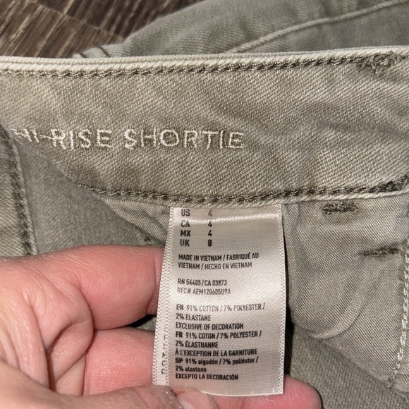 American Eagle Outfitters Women's Olive Shorts high rise super stretch shorts - Picture 5 of 5